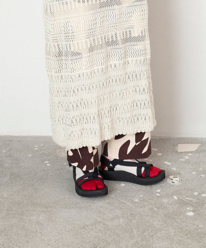 Tricote Lace Pattern Tabi Socks Red - OKURA