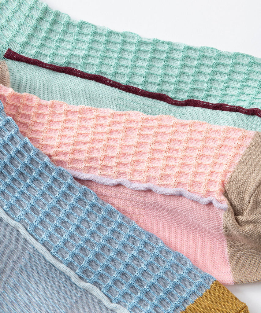 Tricote Bumpy Frilled Rim Dot Pattern Socks Pink - OKURA