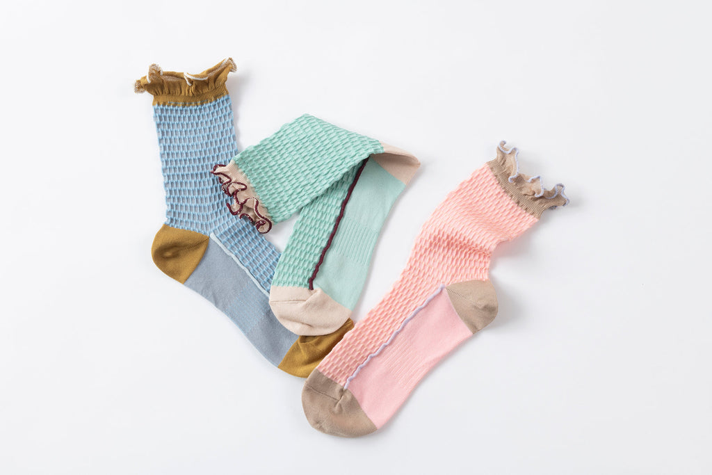 Tricote Bumpy Frilled Rim Dot Pattern Socks Pink - OKURA