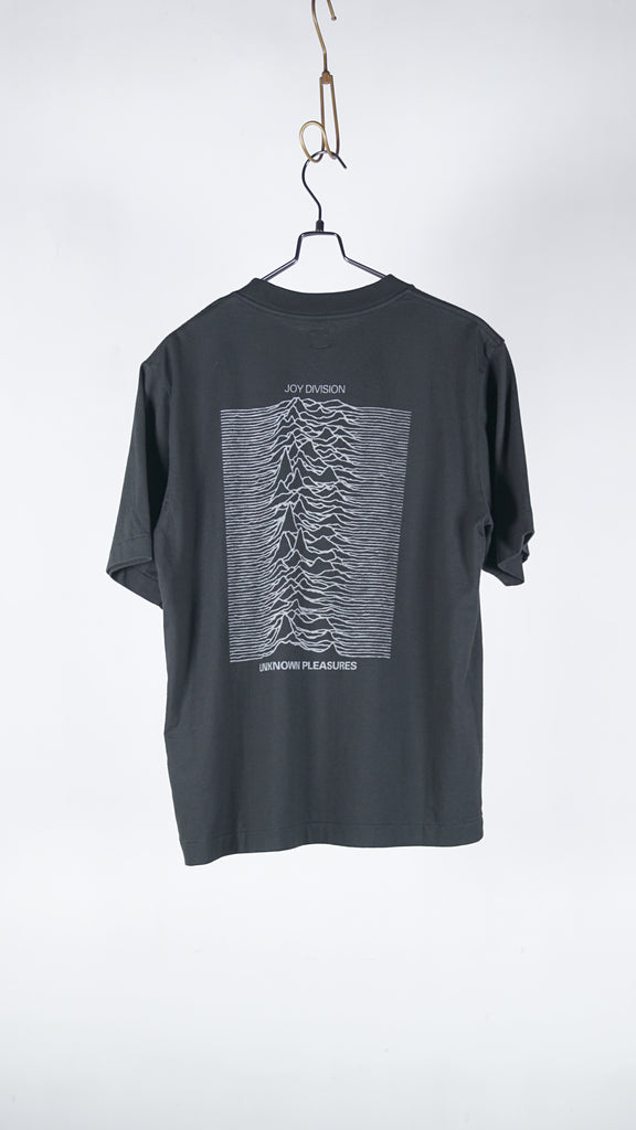 Blurhms Jd Unknown Pleasures Square Standard Inkblack - OKURA