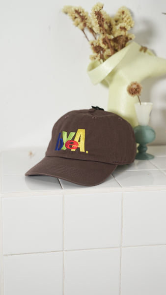 Byea. Byea. Cap Brown - OKURA