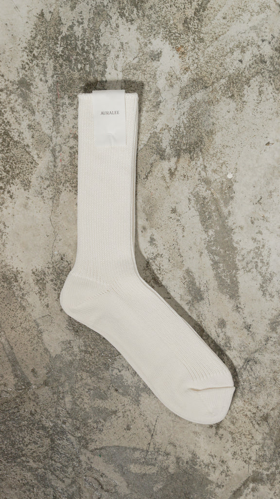 Auralee Men Ginza Low Gauge Socks White - OKURA