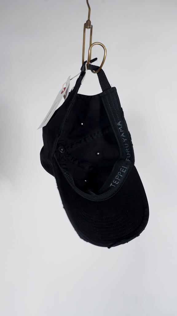 Teppei Furuyama Handprint Crash Cap Black - OKURA