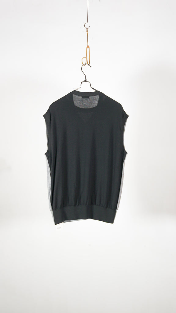 Inscrire Cotton 16G V Neck Vest Grey X Black - OKURA