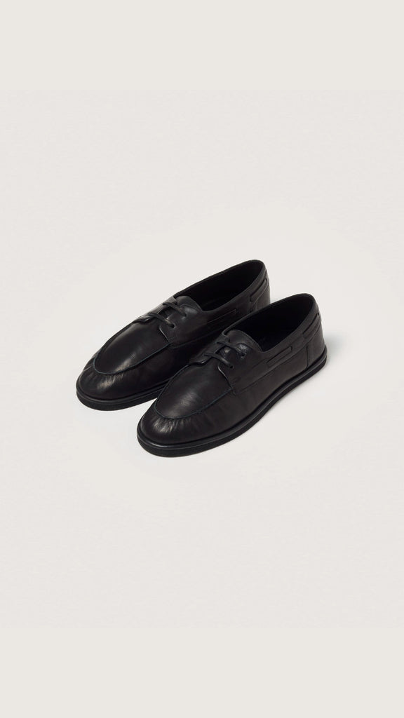 Auralee Men Soft Leather Deck Shoes Black - OKURA